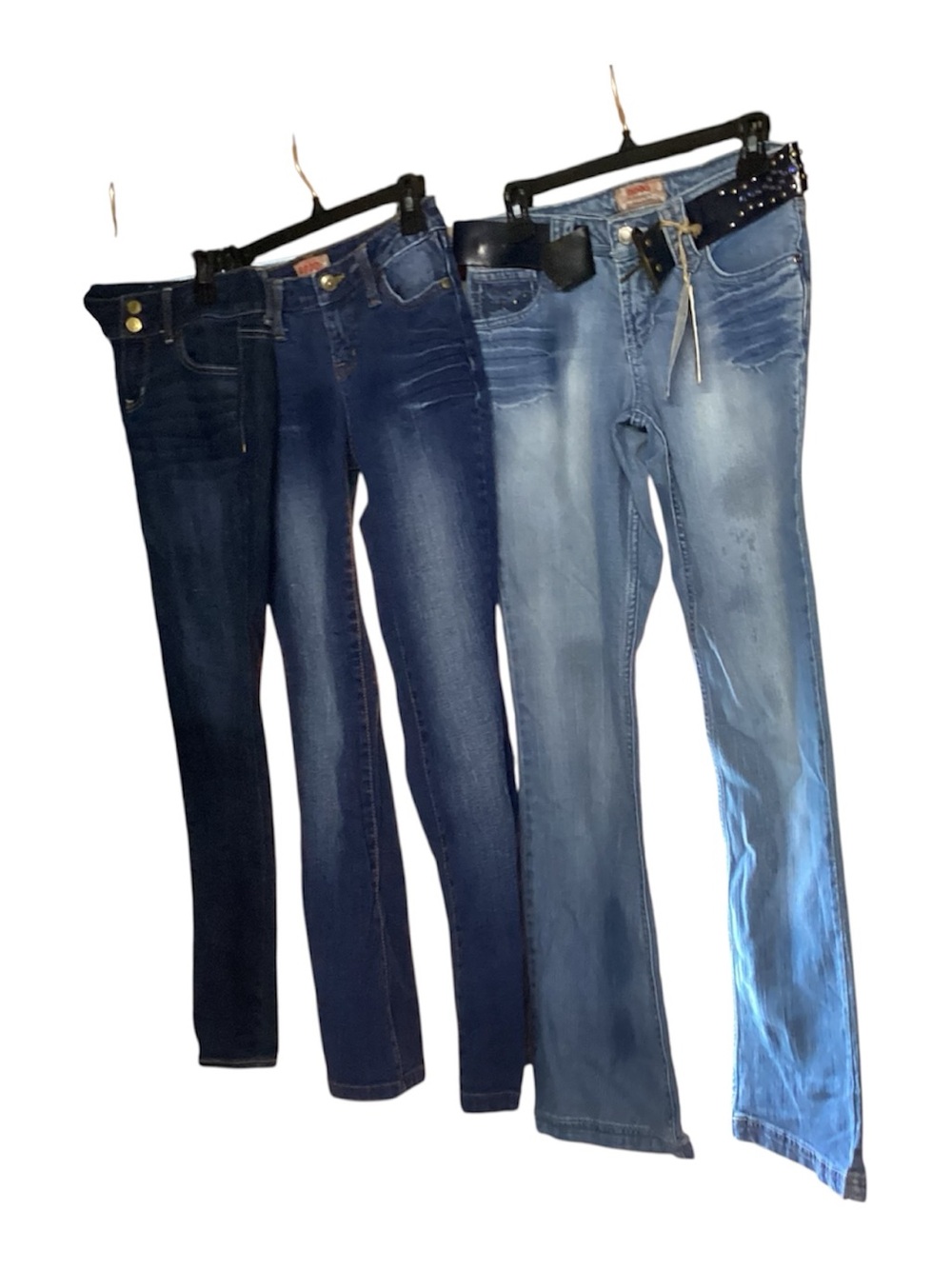 2 pair NOBO Women's Jeans size 5 and 1 pair American Eagle size 4 no boundaries